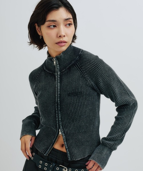 atmos pink（アトモスピンク）の「atmos pink Washed Zip Up Knit / アトモス ピンク ウォッシュ ジップアップ ニット（ニット/セーター・レディース・ピンク/チャコール・FREE）」の2枚目の写真