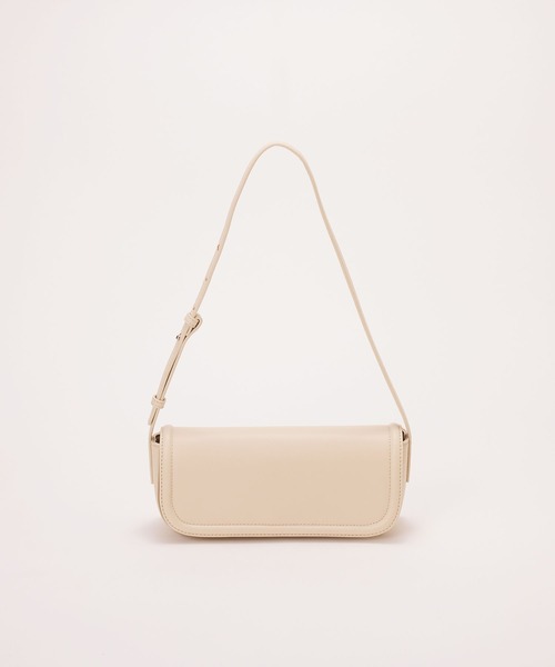EFOLE（エフォル）の「【ZOZO限定】Flap wide shoulder/フラップワイドショルダー（ショルダーバッグ・レディース・ブラック/オフホワイト・FREE）」の9枚目の写真