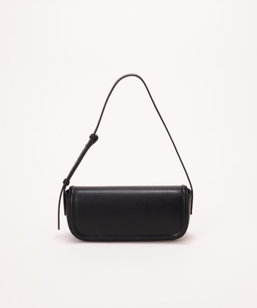 EFOLE（エフォル）の「【ZOZO限定】Flap wide shoulder/フラップワイドショルダー（ショルダーバッグ・レディース・ブラック/オフホワイト・FREE）」の13枚目の写真