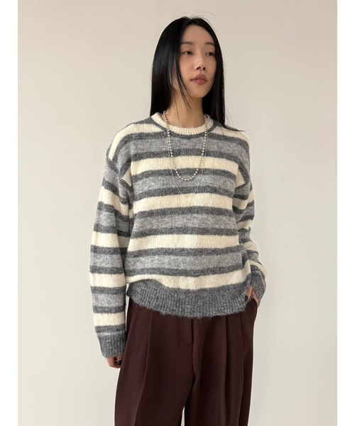 Didot.showroom（ディドット ショールーム）の「配色ボーダーラウンドニット（ニット/セーター・レディース・ブラック/グレー/ブラウン・FREE）」の2枚目の写真