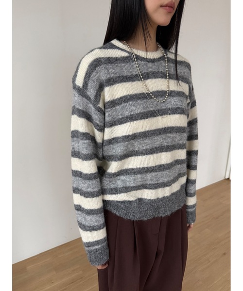 Didot.showroom（ディドット ショールーム）の「配色ボーダーラウンドニット（ニット/セーター・レディース・ブラック/グレー/ブラウン・FREE）」の7枚目の写真