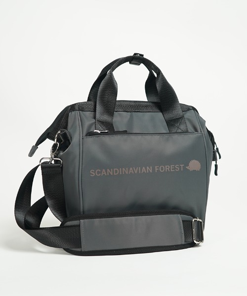 SCANDINAVIAN FOREST(スカンジナビアン・フォレスト)の「がばっとひらくショルダー<撥水加工>(ショルダーバッグ・レディース・チャコールグレー/ネイビー/ベージュ/グリーン/ピンク/ブラック・FREE)」の2枚目の写真