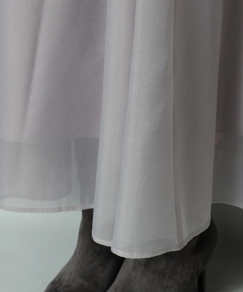 JUSGLITTY（ジャスグリッティー）の「スクエアカーデドッキングワンピース（ワンピース・レディース・ブラウン/オフホワイト/チャコールグレー・1/2）」の12枚目の写真