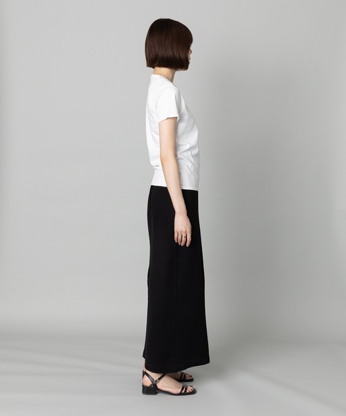 kuros'(クロス)の「【kuros’オリジナル】kuros'Tシャツ コンパクト(Tシャツ/カットソー・レディース・ホワイト/ブラック・SMALL/MEDIUM/LARGE)」の4枚目の写真