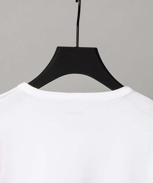 kuros'(クロス)の「【kuros’オリジナル】kuros'Tシャツ コンパクト(Tシャツ/カットソー・レディース・ホワイト/ブラック・SMALL/MEDIUM/LARGE)」の17枚目の写真