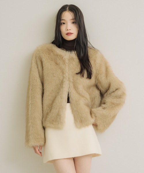 NEUNA（ヌナ）の「ノーカラーファーコート（ダウンジャケット/コート・レディース・アイボリー/ブラウン・FREE）」の11枚目の写真