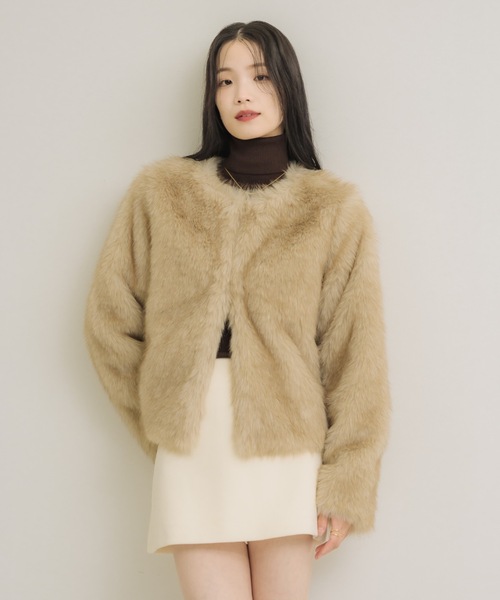 NEUNA（ヌナ）の「ノーカラーファーコート（ダウンジャケット/コート・レディース・アイボリー/ブラウン・FREE）」の12枚目の写真