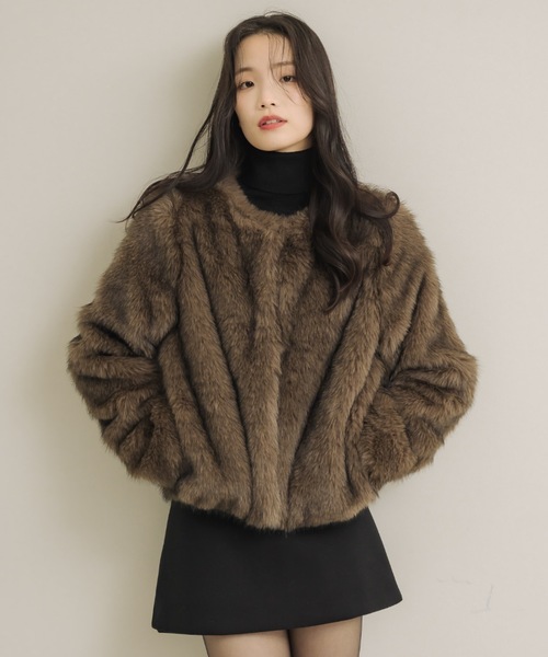 NEUNA（ヌナ）の「ノーカラーファーコート（ダウンジャケット/コート・レディース・アイボリー/ブラウン・FREE）」の21枚目の写真