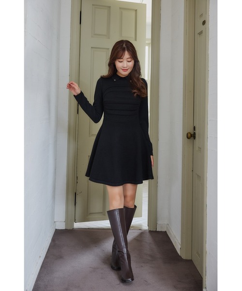Her lip to（ハーリップトゥー）の「Paneled Flared Knit Mini Dress（ワンピース・レディース・ブラック・M/S）」の4枚目の写真