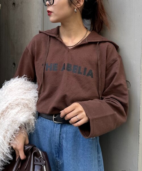 CIAOPANIC TYPY（チャオパニックティピー）の「ダメージ裏毛ロゴフーディー（Tシャツ/カットソー・レディース・ブラウン/チャコールグレー/オフホワイト・ONE SIZE）」の3枚目の写真