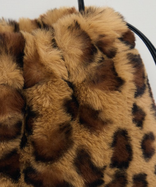 KATHARINE ROSS（キャサリンロス）の「【KATHARINE ROSS】エコファー　巾着ショルダーバッグ（ショルダーバッグ・レディース・モカ/その他1/ブラック/グレー・MEDIUM）」の20枚目の写真