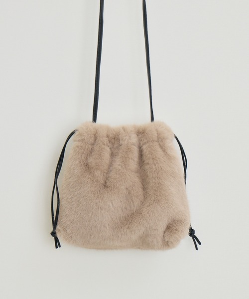 KATHARINE ROSS（キャサリンロス）の「【KATHARINE ROSS】エコファー　巾着ショルダーバッグ（ショルダーバッグ・レディース・モカ/その他1/ブラック/グレー・MEDIUM）」の17枚目の写真