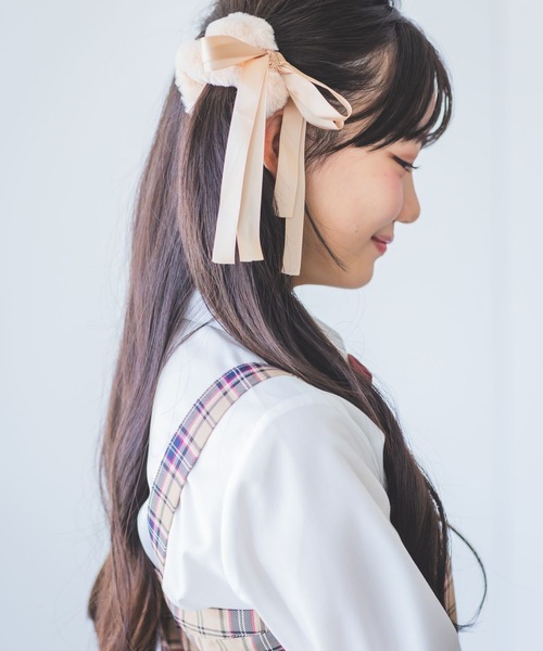 repipi armario（レピピ アルマリオ）の「リボンツキシュシュ（シュシュ・キッズ・ホワイト/ベージュ/ブラック・ONESIZE）」の3枚目の写真