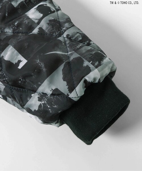 BREEZE（ブリーズ）の「【ゴジラ】 蓄光刺繍リバーシブルスカジャン（大人）（スカジャン・メンズ・ブラック・LARGE/MEDIUM）」の15枚目の写真
