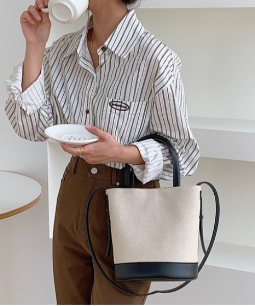 BACKYARD FAMILY（バックヤードファミリー）の「ショルダーバッグ バッグ 斜めがけ 大容量 bag5212（ショルダーバッグ・レディース・ホワイト/ブラック/ブラウン/ベージュ・FREE）」の2枚目の写真
