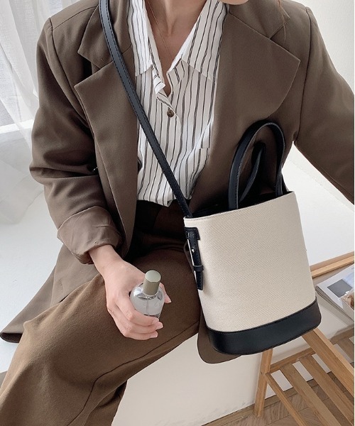 BACKYARD FAMILY（バックヤードファミリー）の「ショルダーバッグ バッグ 斜めがけ 大容量 bag5212（ショルダーバッグ・レディース・ホワイト/ブラック/ブラウン/ベージュ・FREE）」の13枚目の写真