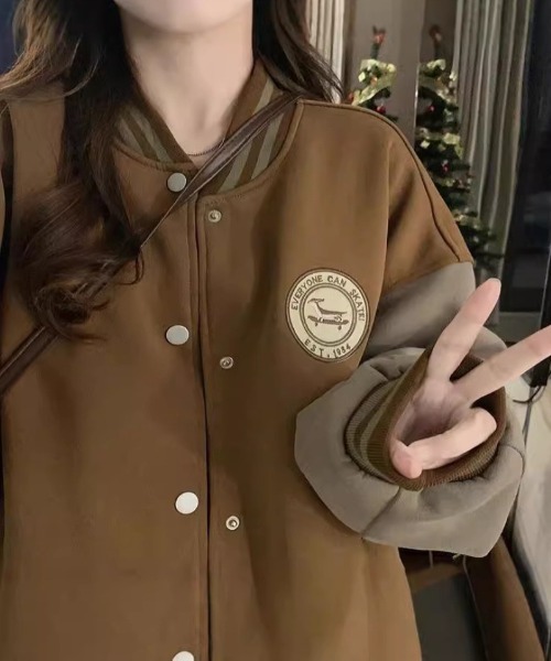 Ritzy(リッツィー)の「配色 ボールジャケット スウェット(スウェット・レディース・ブラック/ブラウン・M/L)」の8枚目の写真