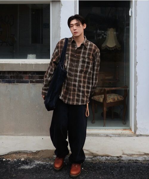 NOMANUAL(NOMANUAL)の「RAW VISION DENIM PANTS - WHITE BLUE(デニムパンツ・レディース・その他・X-SMALL/SMALL/MEDIUM/LARGE)」の5枚目の写真