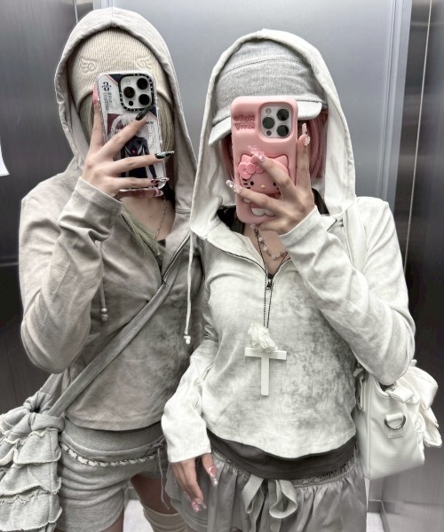 トップス nun_ Never mind the XU / Chikashitsu+（ネバーマインド ザ エックスユー