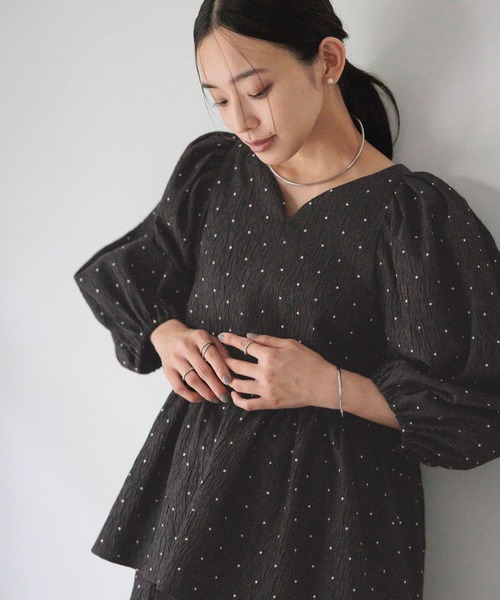 LOWRYS FARM(ローリーズファーム)の「daymeジャガードブラウス 628649(シャツ/ブラウス・レディース・ブラック/ネイビー・MEDIUM/LARGE)」の10枚目の写真