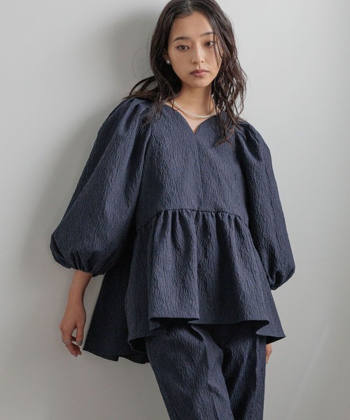 LOWRYS FARM(ローリーズファーム)の「daymeジャガードブラウス 628649(シャツ/ブラウス・レディース・ブラック/ネイビー・MEDIUM/LARGE)」の15枚目の写真