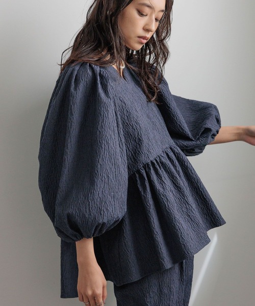 LOWRYS FARM(ローリーズファーム)の「daymeジャガードブラウス 628649(シャツ/ブラウス・レディース・ブラック/ネイビー・MEDIUM/LARGE)」の18枚目の写真