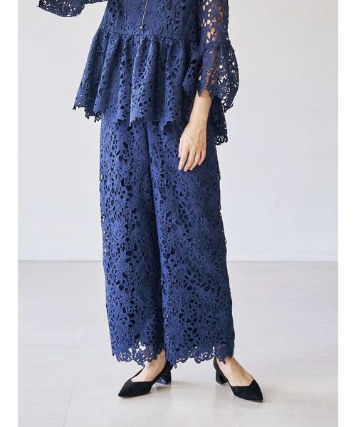 TONAL(トーナル)の「フラワーレースワイドパンツ(その他パンツ・レディース・ネイビー/ピンク/オフホワイト・SMALL/MEDIUM)」の2枚目の写真