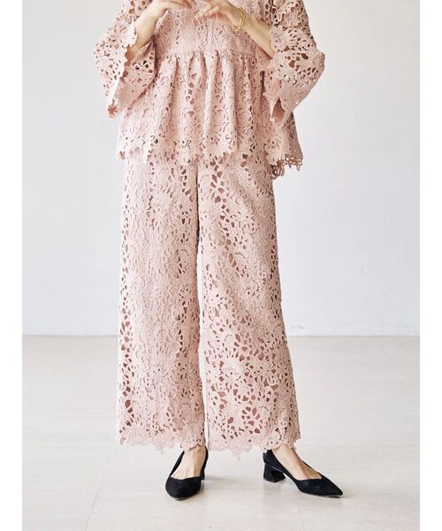 TONAL(トーナル)の「フラワーレースワイドパンツ(その他パンツ・レディース・ネイビー/ピンク/オフホワイト・SMALL/MEDIUM)」の3枚目の写真