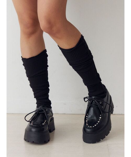 jouetie（ジュエティ）の「オーバーソールスタッズチロリアンシューズ（ローファー・レディース・ブルー/ブラック・MEDIUM/LARGE）」の2枚目の写真