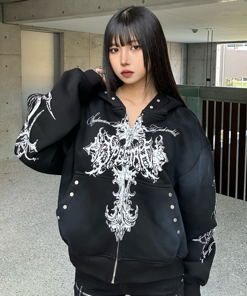 KsG（ケーエスジー）の「ウォッシュドクロスジップアップパーカー（パーカー・レディース・グレー/ブラック・MEDIUM/LARGE/SMALL/X-LARGE）」の3枚目の写真