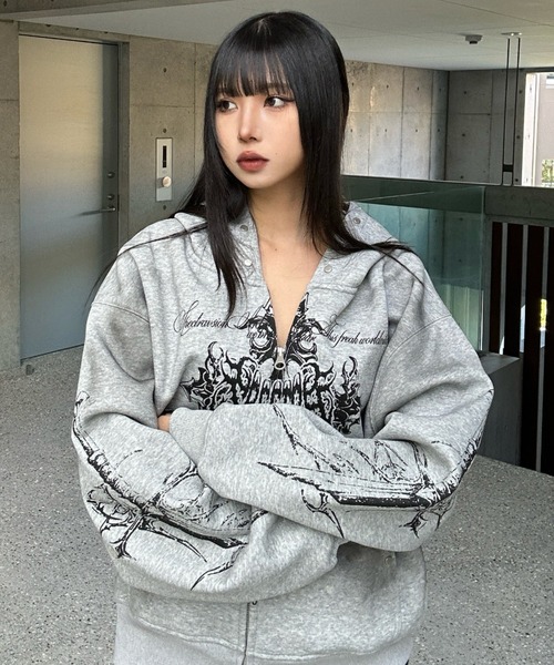 KsG（ケーエスジー）の「ウォッシュドクロスジップアップパーカー（パーカー・レディース・グレー/ブラック・MEDIUM/LARGE/SMALL/X-LARGE）」の5枚目の写真