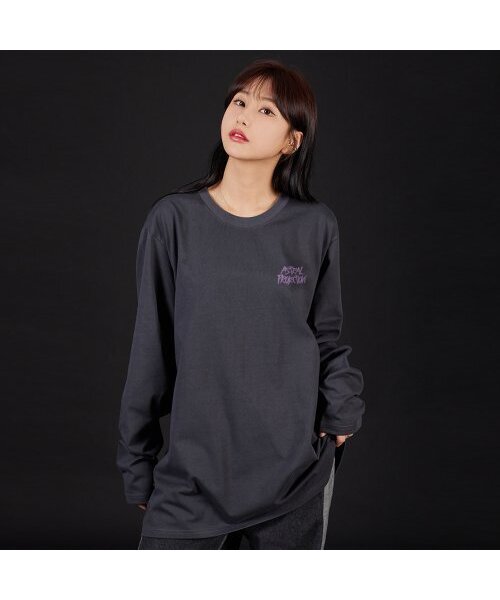 ASTRAL PROJECTION(アストラルプロジェクション)の「グラフィティレタリングオーバーサイズロングスリーブTシャツ_チャコール(Tシャツ/カットソー・メンズ・その他・LARGE/MEDIUM/X-LARGE)」の5枚目の写真