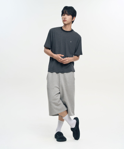 SLOW RECORD HOUSE(スローレコードハウス)の「ストライプ半袖Tシャツ_ブラック(Tシャツ/カットソー・レディース・その他・LARGE/MEDIUM/SMALL)」の4枚目の写真