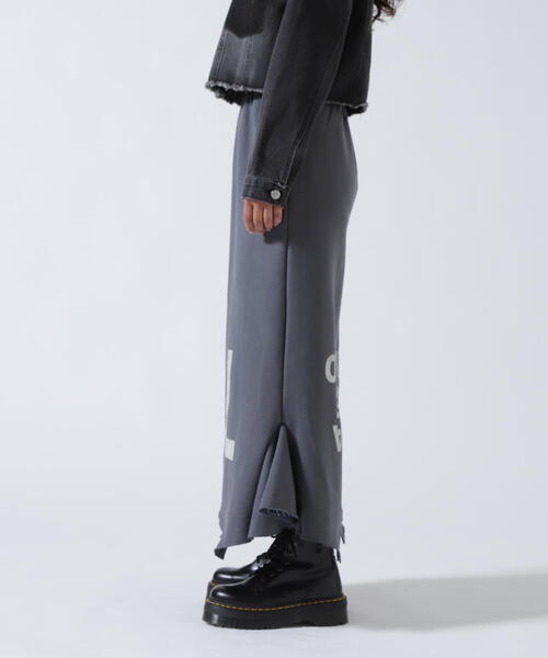 ROYAL FLASH（ロイヤルフラッシュ）の「MITSUKI/ミツキ/ロゴ入りリメイク風スカート（スカート・レディース・グレー・F）」の4枚目の写真