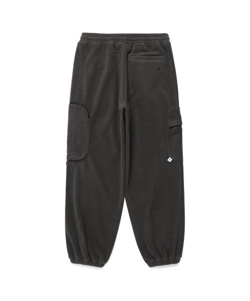 Cavish(カビシ)の「FLEECE MULTI POCKET PANTS CHARCOAL(CV2DFUPA02A)(スウェットパンツ・レディース・チャコール・LARGE)」の2枚目の写真
