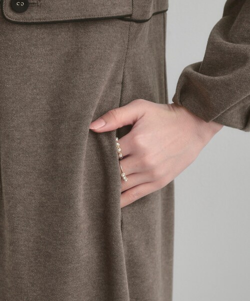 couture brooch(クチュールブローチ)の「【通勤・起毛ポンチ】配色Aラインワンピース(ワンピース・レディース・ブラウン系その他/グレー・42/40/38/36)」の4枚目の写真