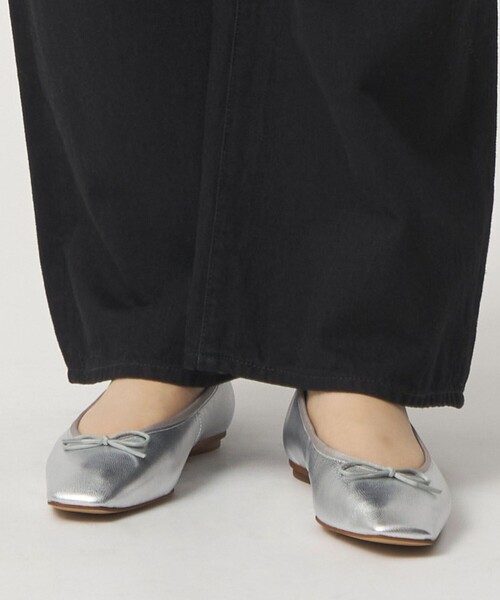 ODETTE E ODILE(オデットエオディール)の「スクエアバレエ フラット10↓↑(バレエシューズ・レディース・シルバー/ダークブラウン・24cm/22.5cm/23.5cm/24.5cm/23cm/25cm/22cm)」の6枚目の写真