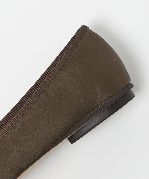 ODETTE E ODILE(オデットエオディール)の「スクエアバレエ フラット10↓↑(バレエシューズ・レディース・シルバー/ダークブラウン・24cm/22.5cm/23.5cm/24.5cm/23cm/25cm/22cm)」の17枚目の写真