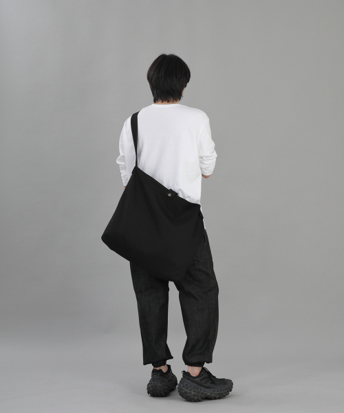 SAINTCREW(セントクルー)の「スナップオープンビッグクロスバッグ SOC-135 ブラックブラック BKS(メッセンジャーバッグ・メンズ・その他・フリー)」の8枚目の写真