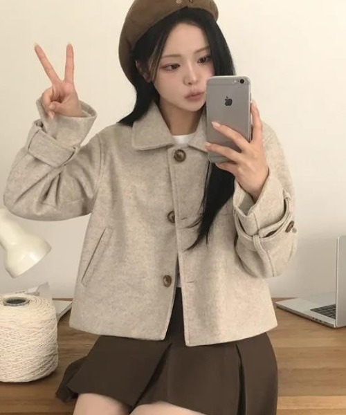 semplice（センプリチェ）の「ショートコート【韓国ファッション】（その他アウター・レディース・ブラウン/ベージュ・F）」の9枚目の写真