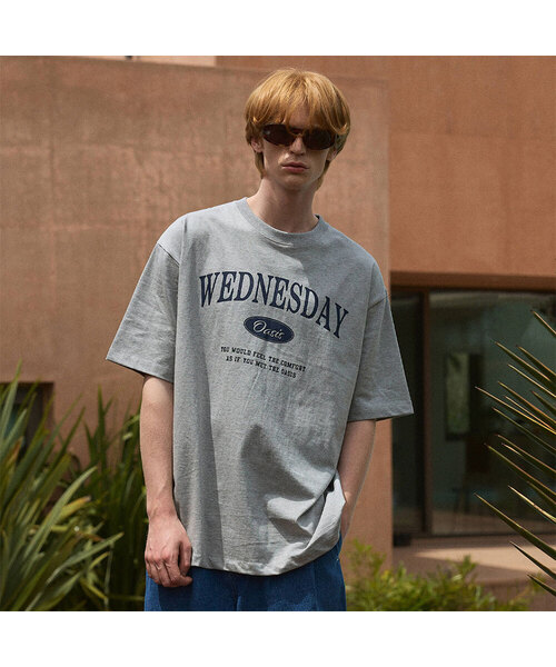 WEDNESDAY OASIS(ウェンズデーオアシス)の「シグネチャーオーバーサイズ半袖Tシャツ(6色)(Tシャツ/カットソー・レディース・ブルー/グリーン/ネイビー/グレー/ブラック/アイボリー・LARGE/MEDIUM)」の3枚目の写真