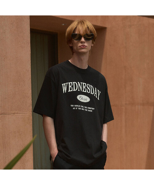 WEDNESDAY OASIS(ウェンズデーオアシス)の「シグネチャーオーバーサイズ半袖Tシャツ(6色)(Tシャツ/カットソー・レディース・ブルー/グリーン/ネイビー/グレー/ブラック/アイボリー・LARGE/MEDIUM)」の1枚目の写真