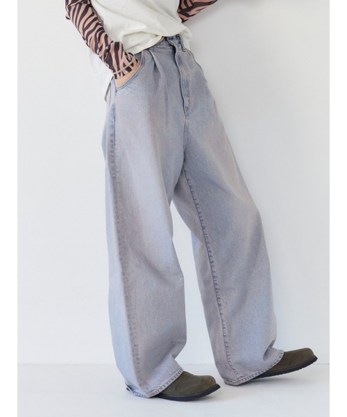 Ungrid(アングリッド)の「ブリーチルーズデニム(デニムパンツ・レディース・ブラウン/ブルー・24inch/25inch/26inch)」の4枚目の写真