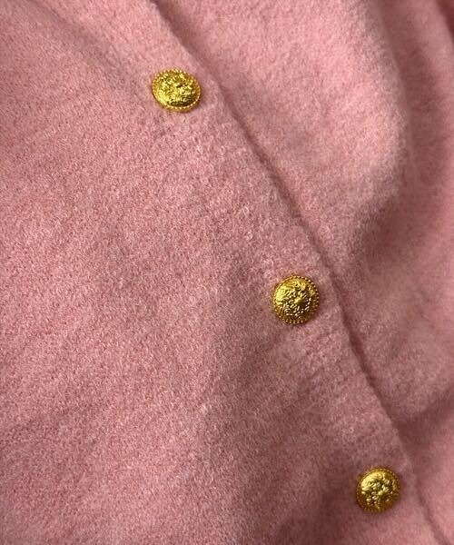PIN(ピン)の「ゴールドボタン クルーネックニットカーディガン(カーディガン/ボレロ・レディース・グレー/ブラック/ピンク/イエロー・FREE)」の8枚目の写真