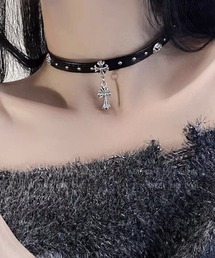 MASHIRO（マシロ）の「【MASHIRO】クロス＆スタッズモチーフ合成皮革チョーカー(MA/EK496)（チョーカー）」