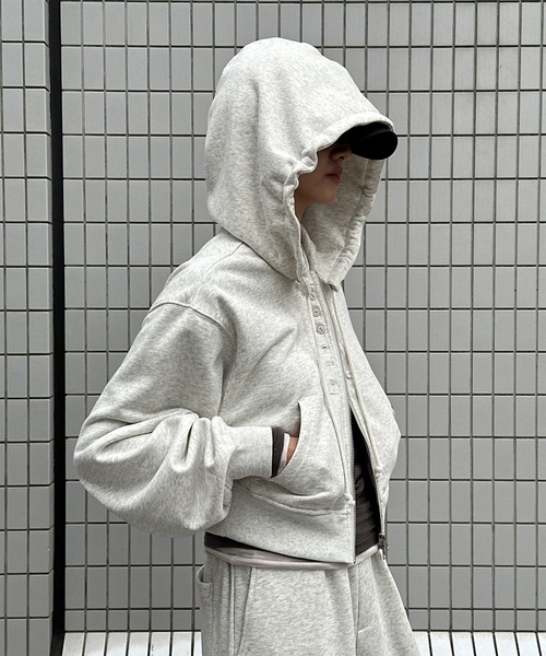 Perushu(ペルーシュ)の「5 way big hood double zip sweat hoodie/5WAY ビッグフード ダブルジップ スウェットフーディー(パーカー・レディース・オートミール/チャコールグレー/ブラウン・SMALL/MEDIUM)」の19枚目の写真