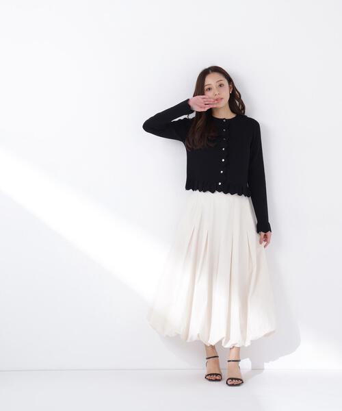 NATURAL BEAUTY BASIC（ナチュラルビューティーベーシック）の「◇メタルボタンフリルカーディガン（カーディガン/ボレロ・レディース・ライトグリーン/ブラック/グレー/オフホワイト・FREE）」の6枚目の写真