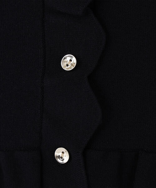 NATURAL BEAUTY BASIC（ナチュラルビューティーベーシック）の「◇メタルボタンフリルカーディガン（カーディガン/ボレロ・レディース・ライトグリーン/ブラック/グレー/オフホワイト・FREE）」の13枚目の写真