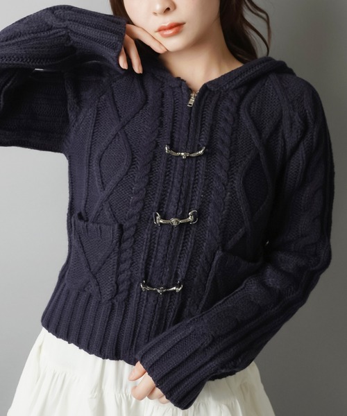 SPINNS（スピンズ）の「古着ライクなベルトボタンが映える★フード付きWジップニットカーディガン（カーディガン/ボレロ・レディース・アイボリー/ネイビー/グレー・ONESIZE）」の3枚目の写真