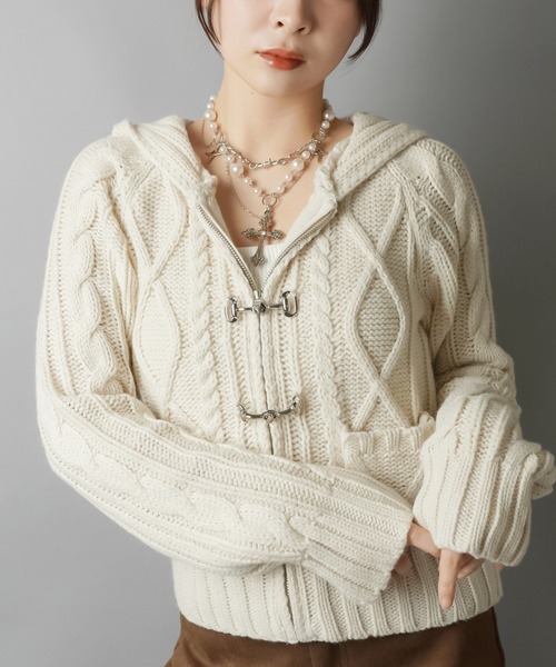 SPINNS（スピンズ）の「古着ライクなベルトボタンが映える★フード付きWジップニットカーディガン（カーディガン/ボレロ・レディース・アイボリー/ネイビー/グレー・ONESIZE）」の14枚目の写真